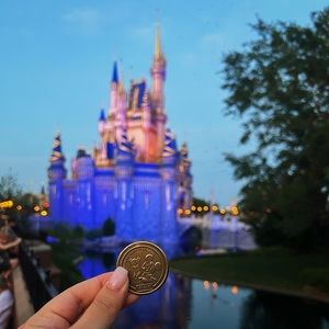 Walt Disney World Railroad Collectable Medallions Minnie Mouse